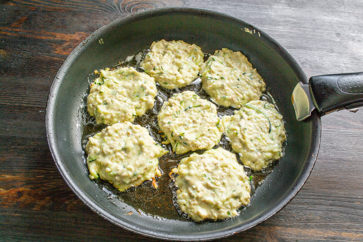 Вкуснейшие кабачковые оладьи с творогом и геркулесом Вкуснейшие кабачковые оладьи с творогом и геркулесом