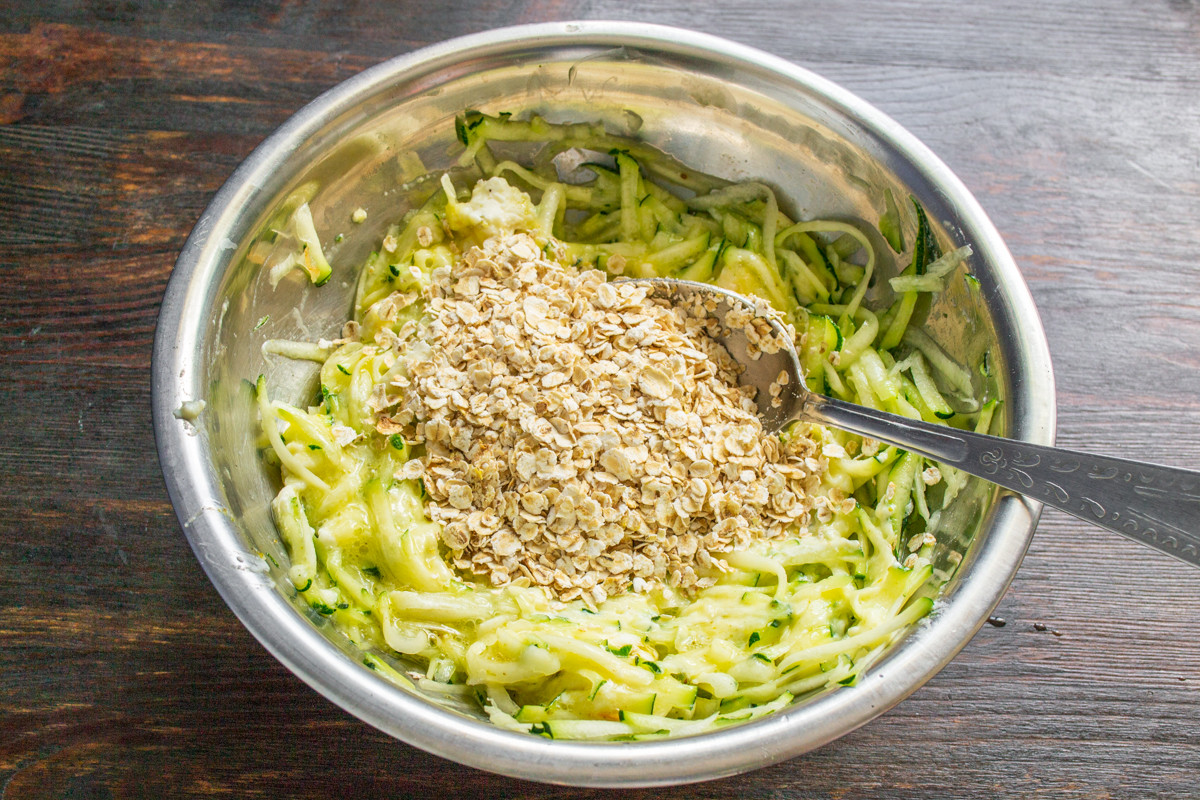 Вкуснейшие кабачковые оладьи с творогом и геркулесом Вкуснейшие кабачковые оладьи с творогом и геркулесом