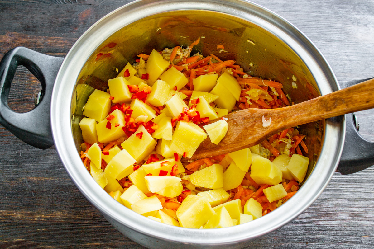 Вкусный обед за 20 минут: куриный суп с зелёным горошком Вкусный обед за 20 минут: куриный суп с зелёным горошком